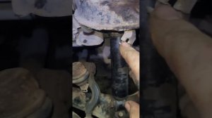 Замена шаровых опор Mitsubishi Pajero sport,  L200