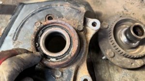 KIA SORENTO ЗАМЕНА ПЕРЕДНЕГО СТУПИЧНОГО ПОДШИПНИКА