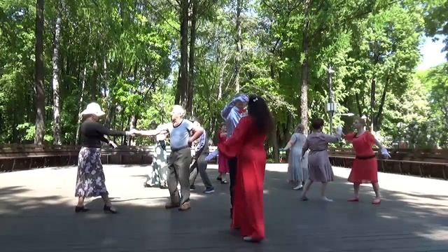 Менуэт-мазурка. Постановка Натальи Ворожцовой. смотреть онлайн