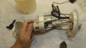 Не заводится Oper Corsa D, замена и разборка бензонасоса