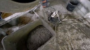 Стяжка на тёплый пол. Замес при помощи бетономешалки