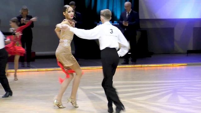 Ча-ча-ча / Юниоры-1 La (E) финал - Kinezis Stars 2024 (Минск) смотреть онлайн