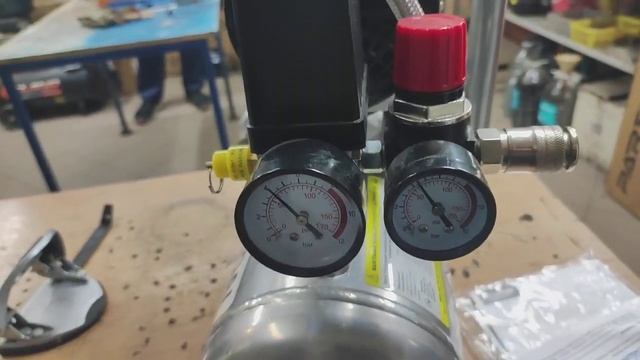 компрессор HYUNDAI HYC 14208LMS  #обзорhyundaihyc14208lms #компрессордо?