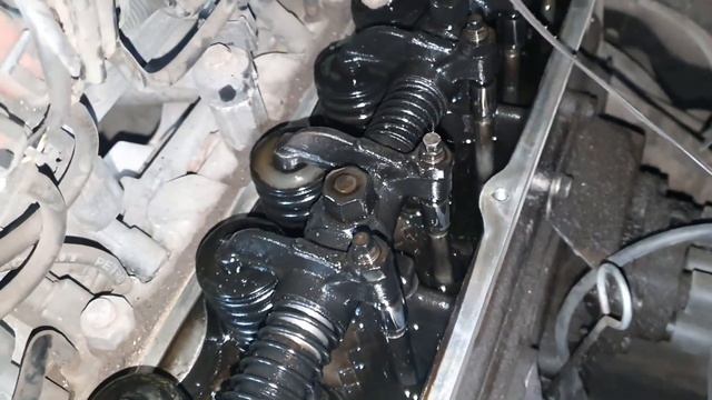 Зажатый клапан, хорошая компрессия. смотреть онлайн