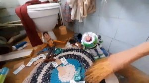 история игрушек в реальном жизни 3 серия 1 сзон большая уборка