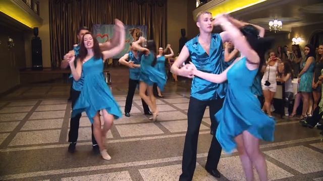 Zouk от учеников школы Mariposa en el Viento смотреть онлайн