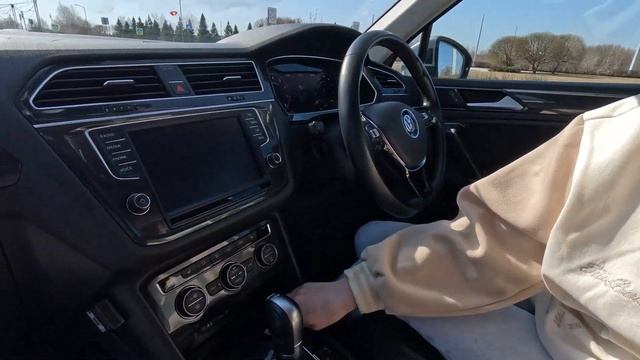 ЧЕСТНЫЙ ОБЗОР VOLKSWAGEN TIGUAN 2016 из ЯПОНИИ // Сколько стоит п смотреть онлайн