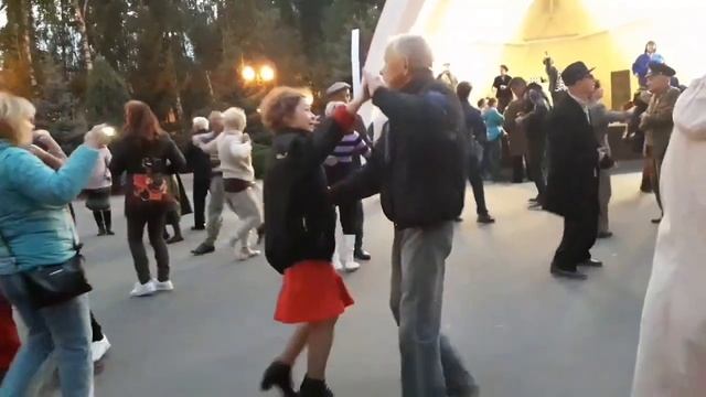 Миллионы самых нежных рук, а твои лучше!!!💃🌹 Танцы в п