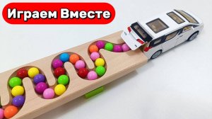 Играем в машинки и горки с шариками! Загружаем машинки шариками! Расслабляющие АСМР для детей