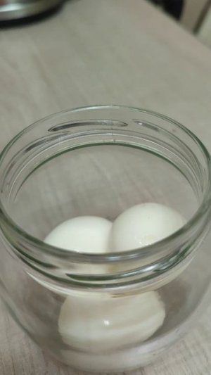 Какие еще маринованные яйца?