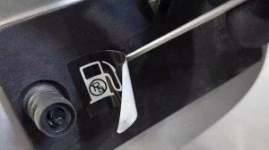 как снять лючок бензобака хавал М6 Havale M6