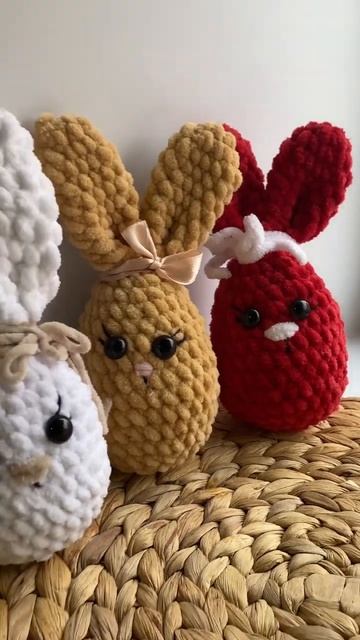 Пасхальные кролики 🐇 Ставьте лайк и следующем ролике покажу, как связать их❤️#вязаниекрючком #toys смотреть онлайн