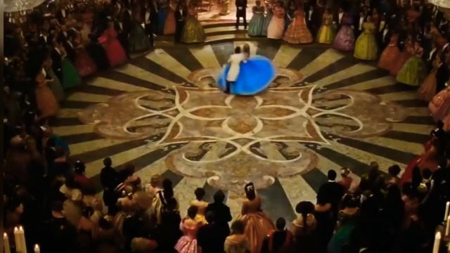 Бал Золушки.Очень красивая мелодия.