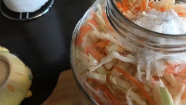 Быстрый и простой способ засолки капусты!