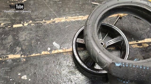 Как снять колесо на детской коляске. Как заменить пок? смотреть онлайн