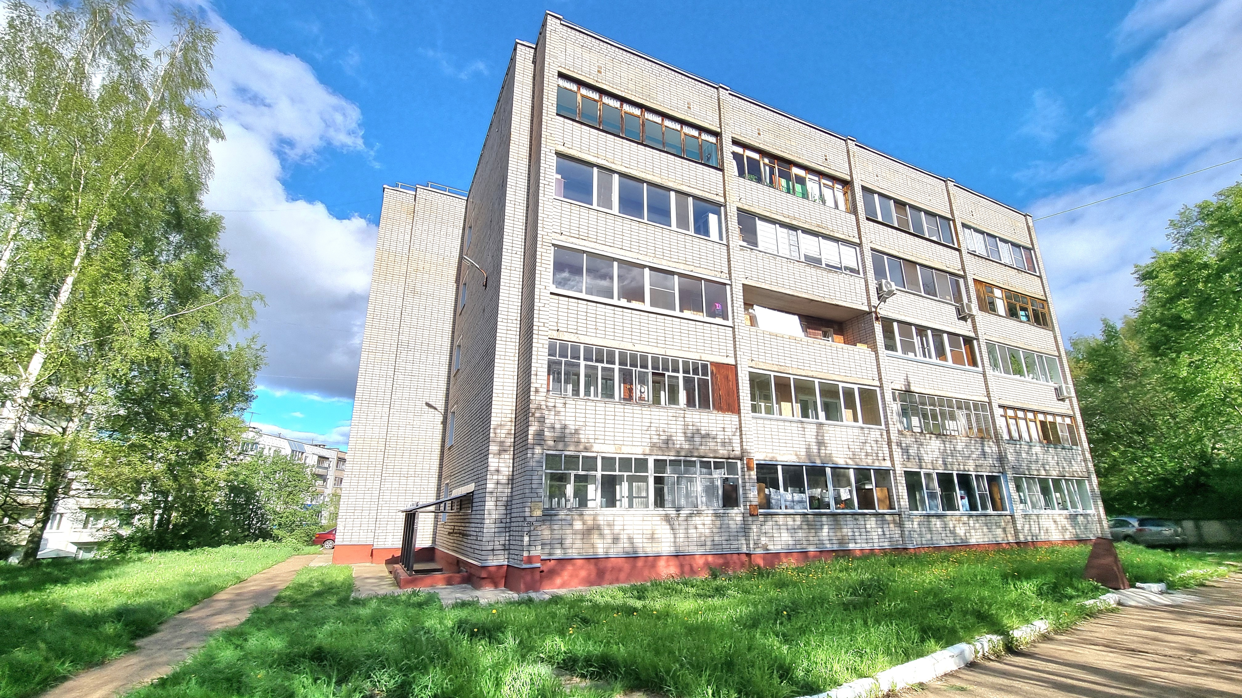 🌳3-ком в кирпиче 🧱 с 4-мя комнатами и широкими лоджиями в Чепецке🌿 смотреть онлайн