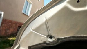 Как защитить от грязи двигатель РЕНО КАПТЮР? Клею уплотнитель под капот .
