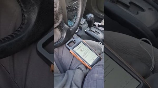 хендай Туксон не видит чип и накрылся датчик температ?