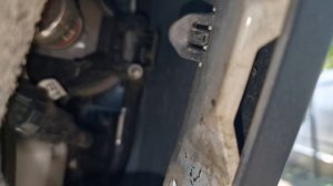 Демонтаж переднього бампера Toyota RAV4 2019-2024