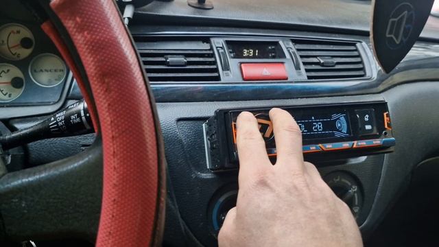 Уникальная полупроцессорная магнитола DL Audio Barracuda HALF-DS смотреть онлайн