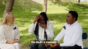 Африканцы пробуют русскую еду и сходят с ума от хрена.