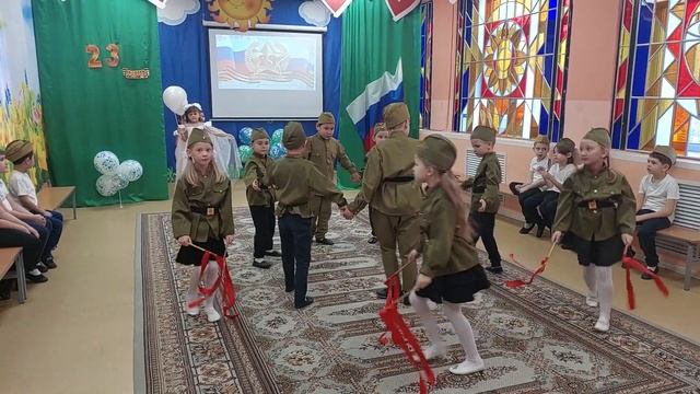 Праздник 23 февраля. Танец 