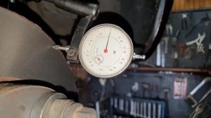 T4 биение при торможении.