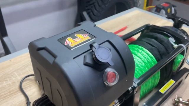 Бюджетная электрическая лебедка Golden Power 4х4 12000 СТ 5443 кг