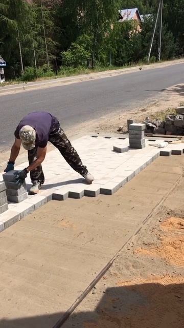 Красивая плитка на белом цементе #тротуарнаяплитка