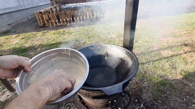 Крылья в кляре,можно и к пенному.#рецепт #вкусно #казан# смотреть онлайн