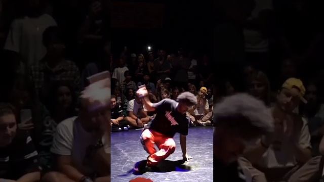 танцор диско хип смотреть онлайн