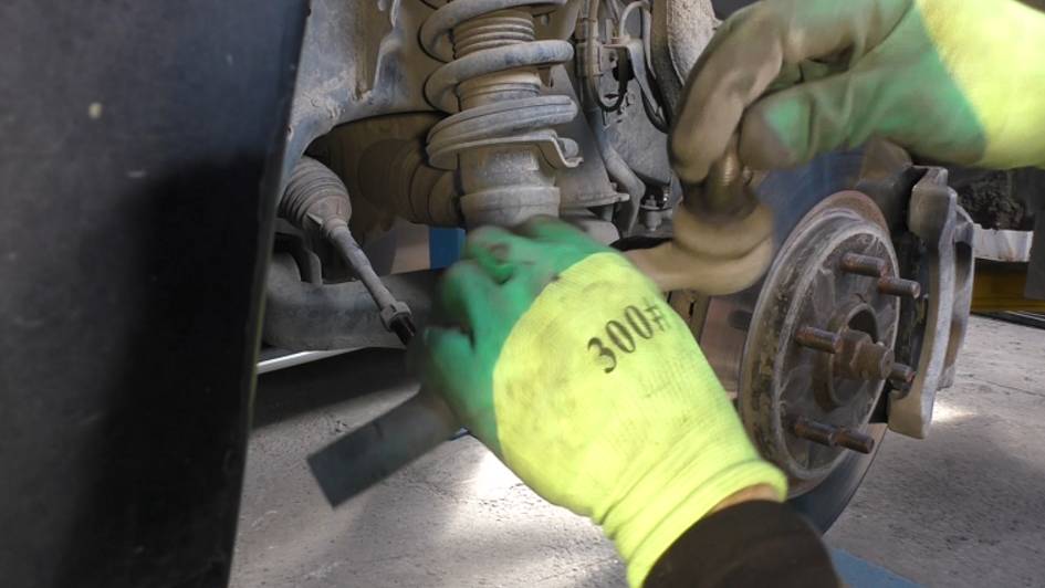 Замена рулевых наконечников на INFINITI QX80 5,6  Инфинити Ку Икс 80 2014 года