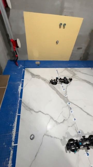 Ковер из широкоформатной плиты #керамогранит #крупный смотреть онлайн