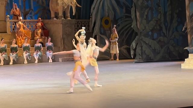 «Баядерка» Танец с кувшином, Анна Тихомирова смотреть онлайн