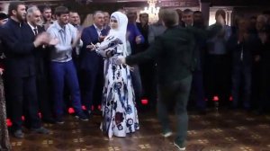Рамзан Кадыров танцует лезгинку на свадьбе # 2016