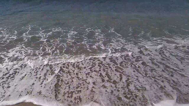 Пятница 13го на пляже в Алании, Турция, Средиземное море.