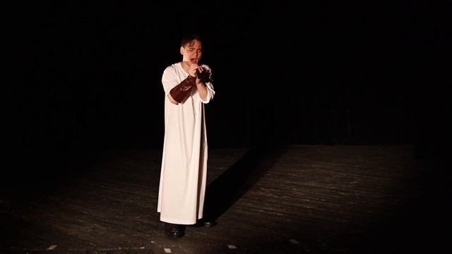 "Танцы на стёклах" - Александр Гусев (Кировский драмтеа смотреть онлайн