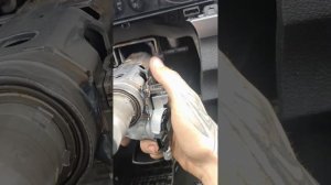 Снятие замка зажигания и как достать личинку, Touran 2008.