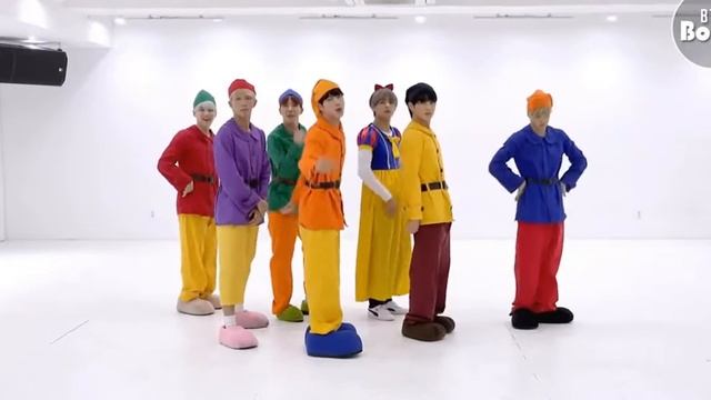 Песня GO GO // Чтооооо?