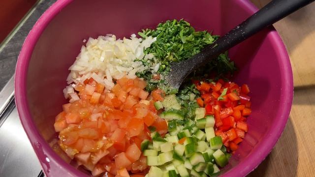 Как заправить салат со свежей зеленью | Рецепт заправк