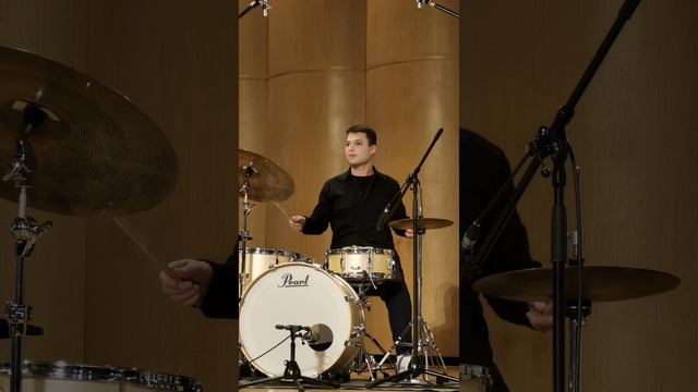 Пьетро Роффи . Хистэри . Исполняют Олжас Нурланов и Омар Саидов . Видео Баталовой Елены . смотреть онлайн