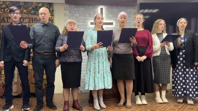 Христианская песня "Под сенью крыл Твоих Господь". окт? смотреть онлайн