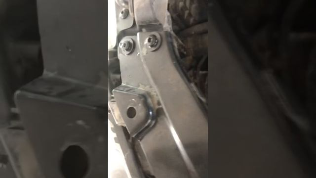 Volkswagen Polo, снятие (демонтаж)передних фар#