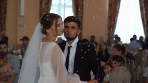 КРАСИВЫЙ МЕДЛЕННЫЙ ТАНЕЦ ЖЕНИХА И НЕВЕСТЫ СВАДЬБА С. М