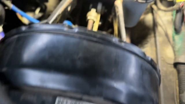 Не возвращается педаль тормоза Газ 31105￼