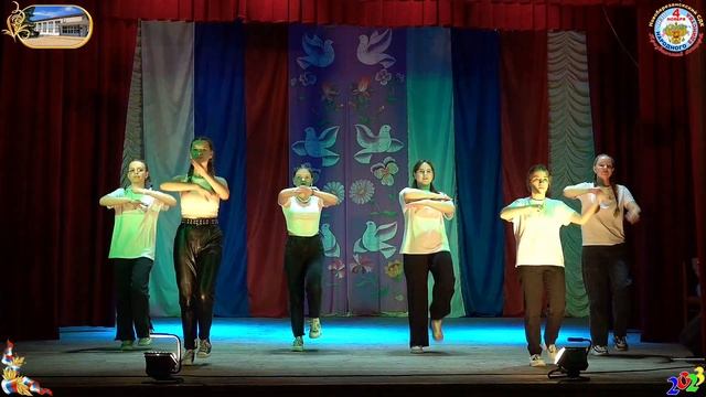 «Все зависит от нас самих», исп. танцевальная группа «? смотреть онлайн