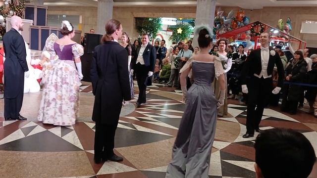 Кадриль "Монстр". Часть 1. Выступление в Центральном Де? смотреть онлайн