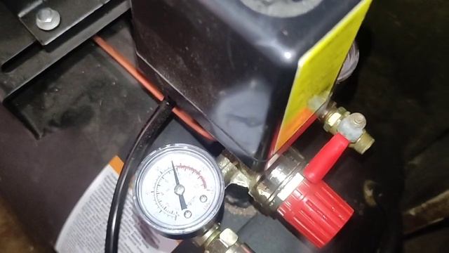 Компрессор воздушный масляный Пит PIT PAC100-C2 смотреть онлайн