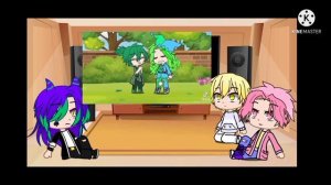 /😥реакция на вару і джокера (стекло)☘️