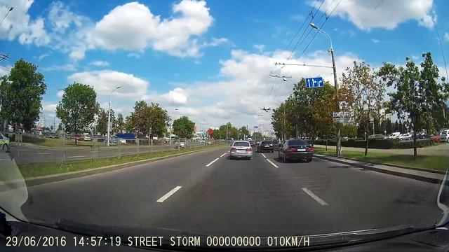 Видеорегистратор Street Storm CVR-N9310-G Пример записи. Солнечн смотреть онлайн